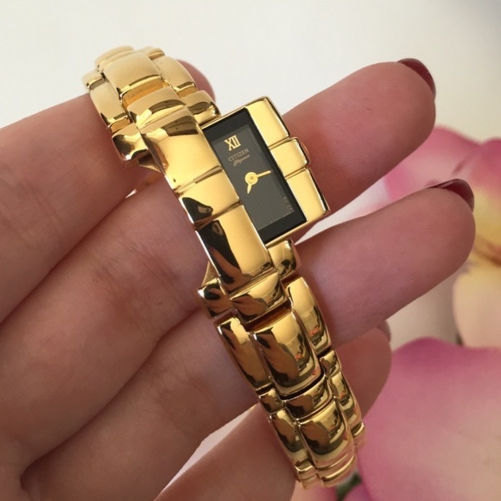Vintage Citizen women’s gold bracelet